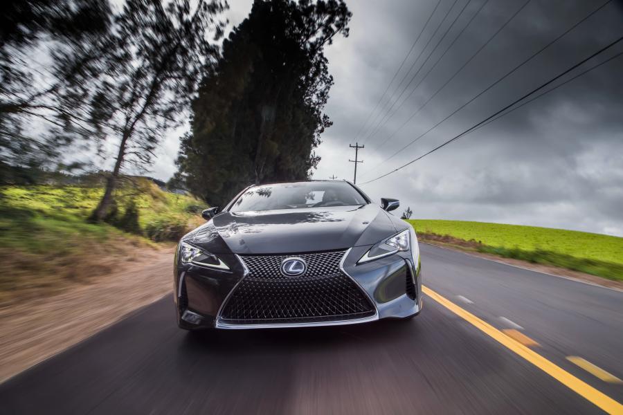  Lexus LC500h 2017 года  (NA) (фото 29 из 40)
